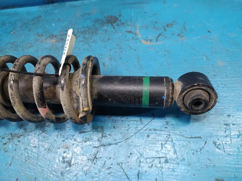 задние амортизаторы аутлендер 3. Mitsubishi outlander 3 стойка амортизатора. передний амортизатор аутлендер 1. амортизатор аутлендер хл. амортизатор аутлендер хл.