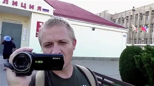 Звонит сережа