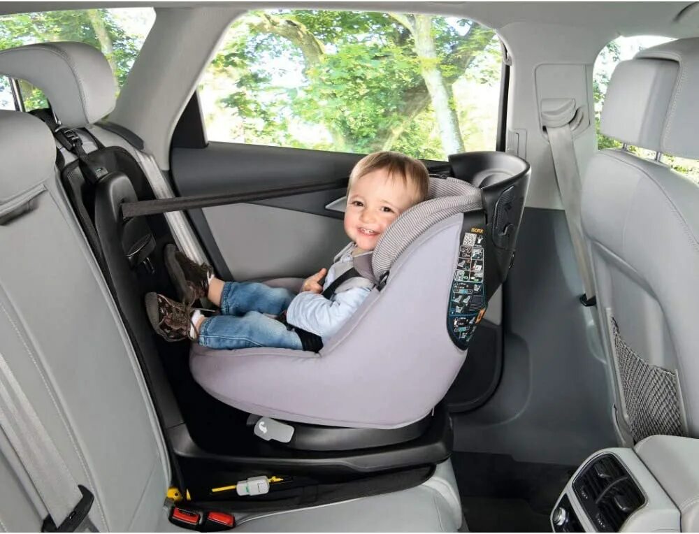 Maxi-cosi back Seat Protector, Miscellaneou. Автокресло для новорожденных 0+ Maxi-cosi. Автолюлька макси кози для новорожденных. Автокресло Maxi cosi 9-18. Как крепится кресло в автомобиле