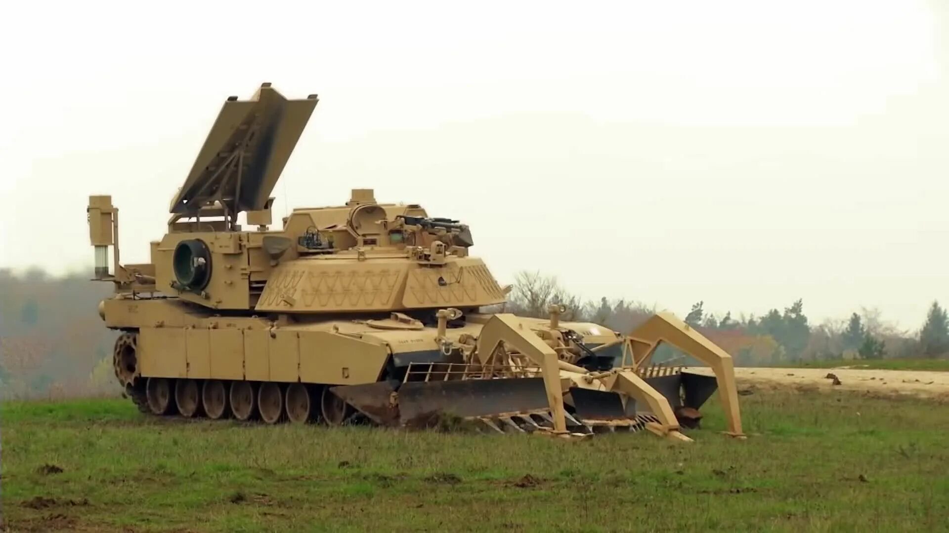 Бронемашина m1150. M1150 машина разминирования. M1150 abv. M1 assault breacher. M1150 assault breacher.
