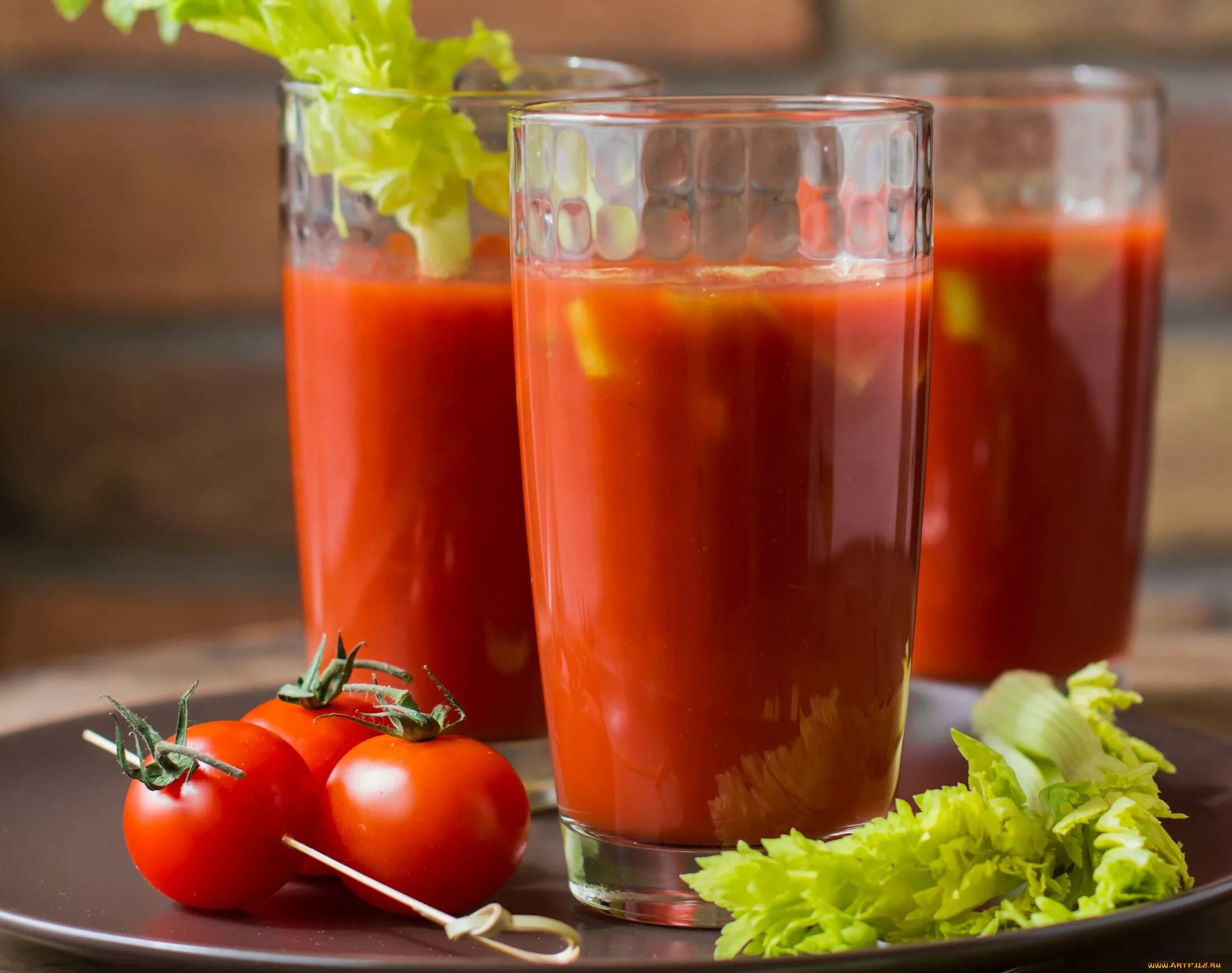 Стакан томатного сока. Томатный сок фирмы. Томатная совка. Томатный сок. Томатный сок.