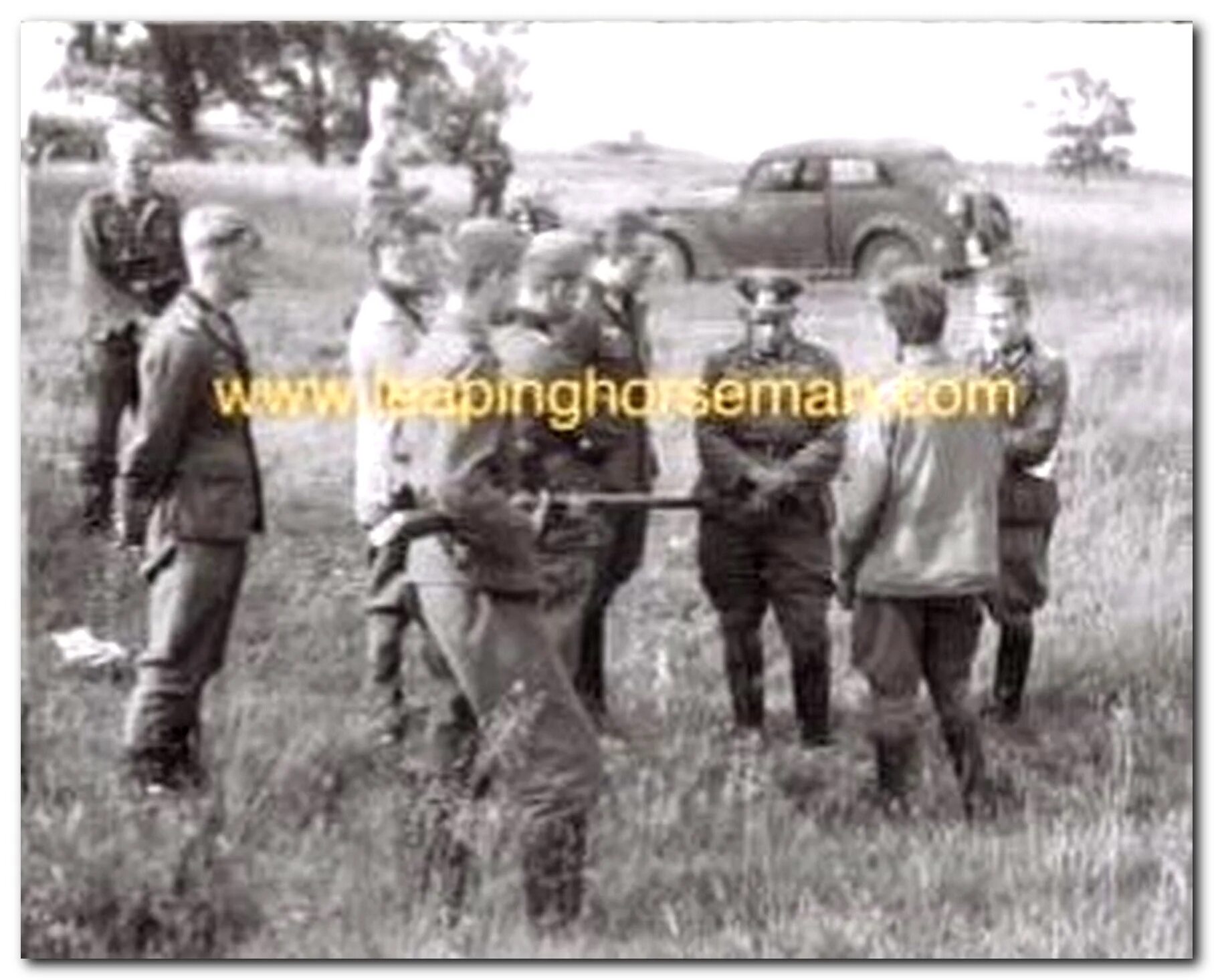 Военнопленные красноармейцы 1941. Аль капоне гангстеры сша. 1941 политрук перед расстрелом. Группа расстреляла. Группа расстреляла.