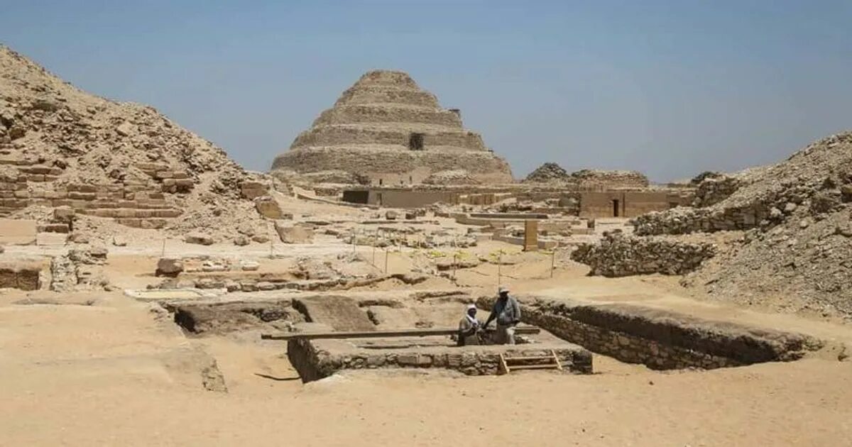 ограбление склепа фильм 2020. саккара саркофаги. тайны саккарских гробниц фильм 2020. фильм ужасов мавзолей 2020. тайны саккарских гробниц 2020.