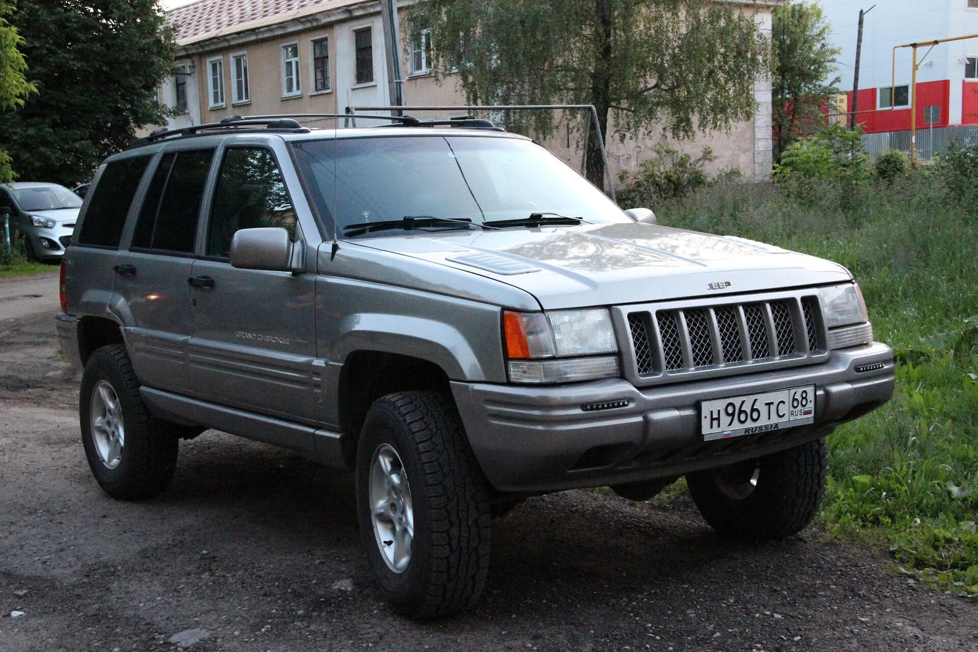 Джип гранд чероки zj купить. Jeep Grand Cherokee ZJ 1997. Jeep Grand Cherokee 5 1998. Jeep Grand Cherokee 1998 5.9. Jeep Grand Cherokee 5.