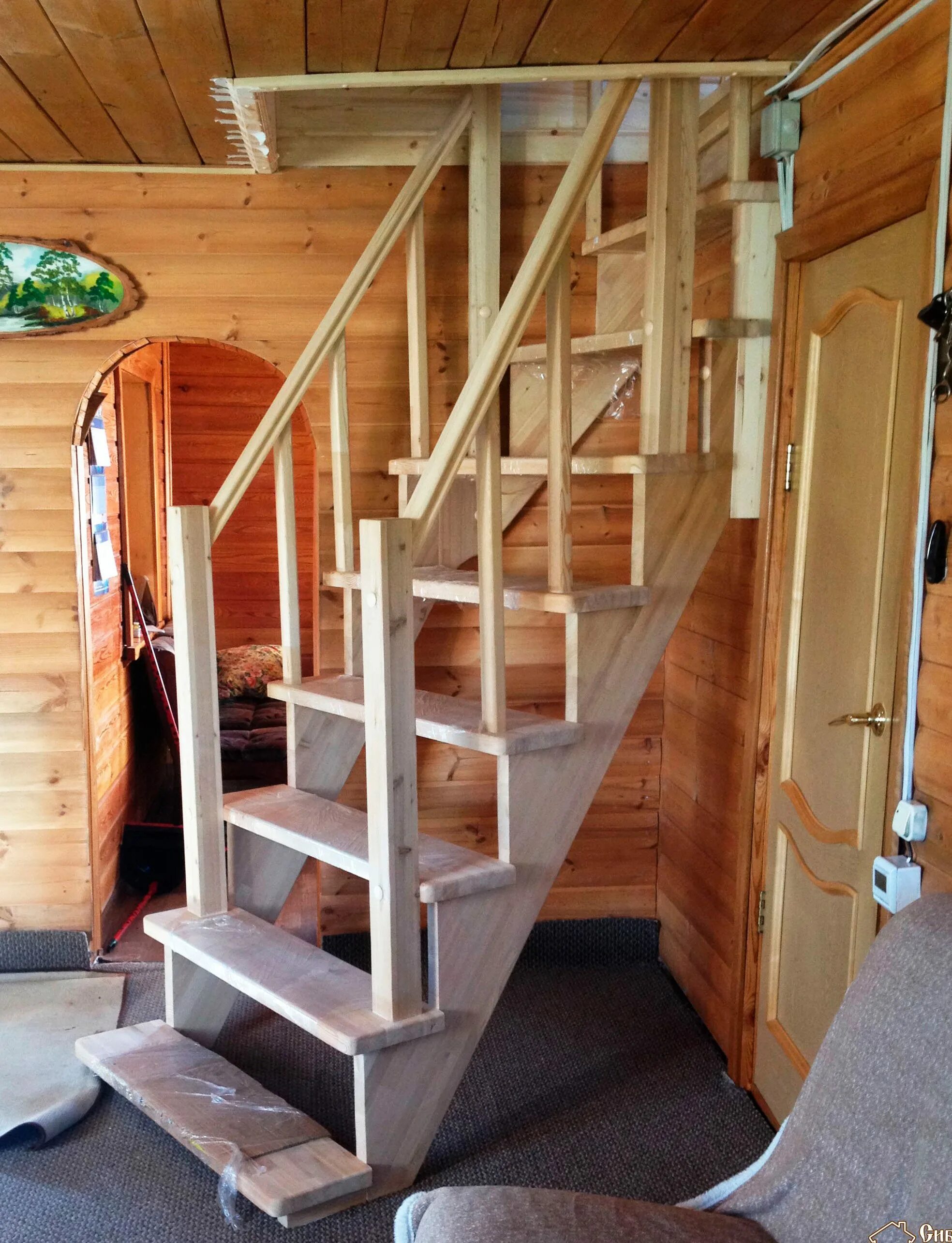 Самодельная деревянная лестница. Изготовить лестницу на второй этаж. Простая деревянная лестница. Изготовить лестницу на второй этаж. Лестница на второй этаж своими руками.