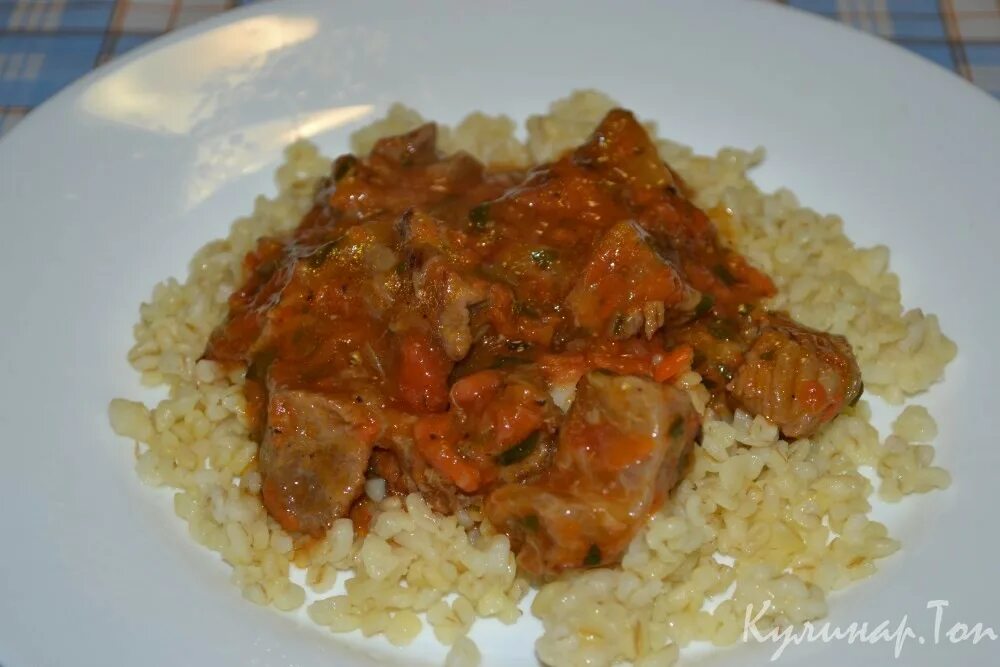 гречка с тушеной говядиной. гарнир к гуляшу из свинины. гуляш с рисом припущенным. макароны с говядиной. гарнир к гуляшу из свинины.