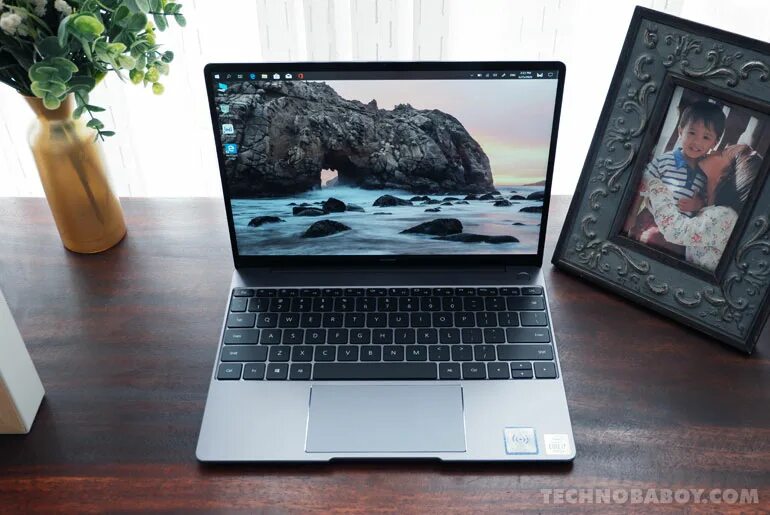 Huawei matebook 13. Фото людей с камеры ультрабук huawei matebook d 15. Mate 13. Huawei medbook 13 2020. Ноутбук huawei matebook.