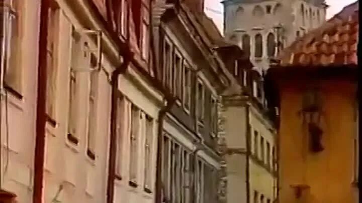 На французской стороне исполнитель. Песня студентов из вагантов. На французской стороне на чужой кто поет. На французской стороне на чужой кто поет. На французской стороне на чужой кто поет.