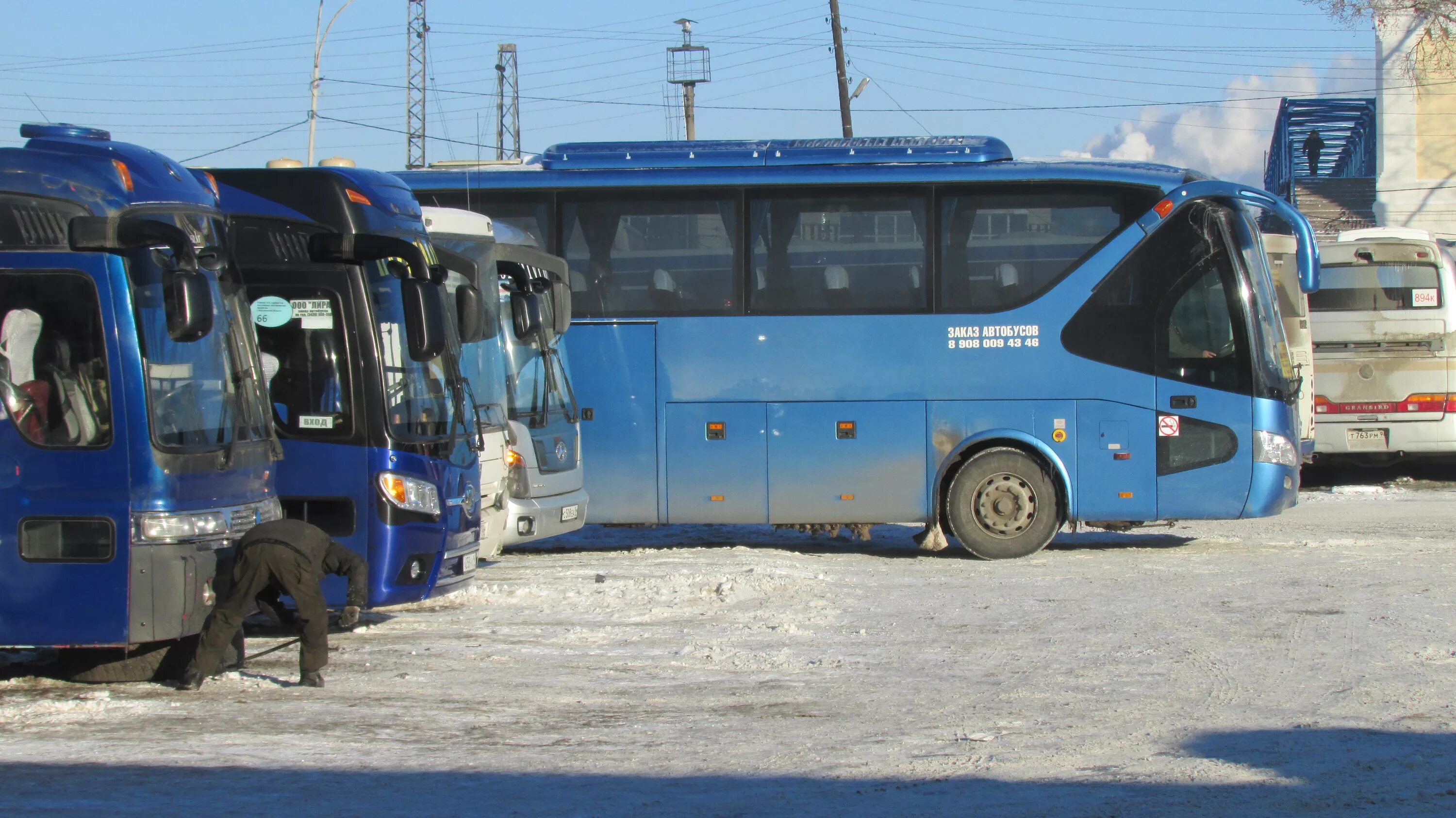 Автобусы екатеринбург изменения. Северный автовокзал автобусы. Северный автовокзал ЕКБ. Автобус Екатеринбург. Автобус Лесной Екатеринбург.