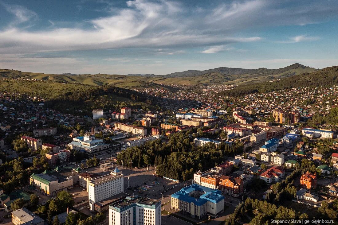 Погода города алтая. Горно Алтайск столица. Алтайский край Горно Алтайск. Алтай город Горно Алтайск. Столица — город Горно-Алтайск.
