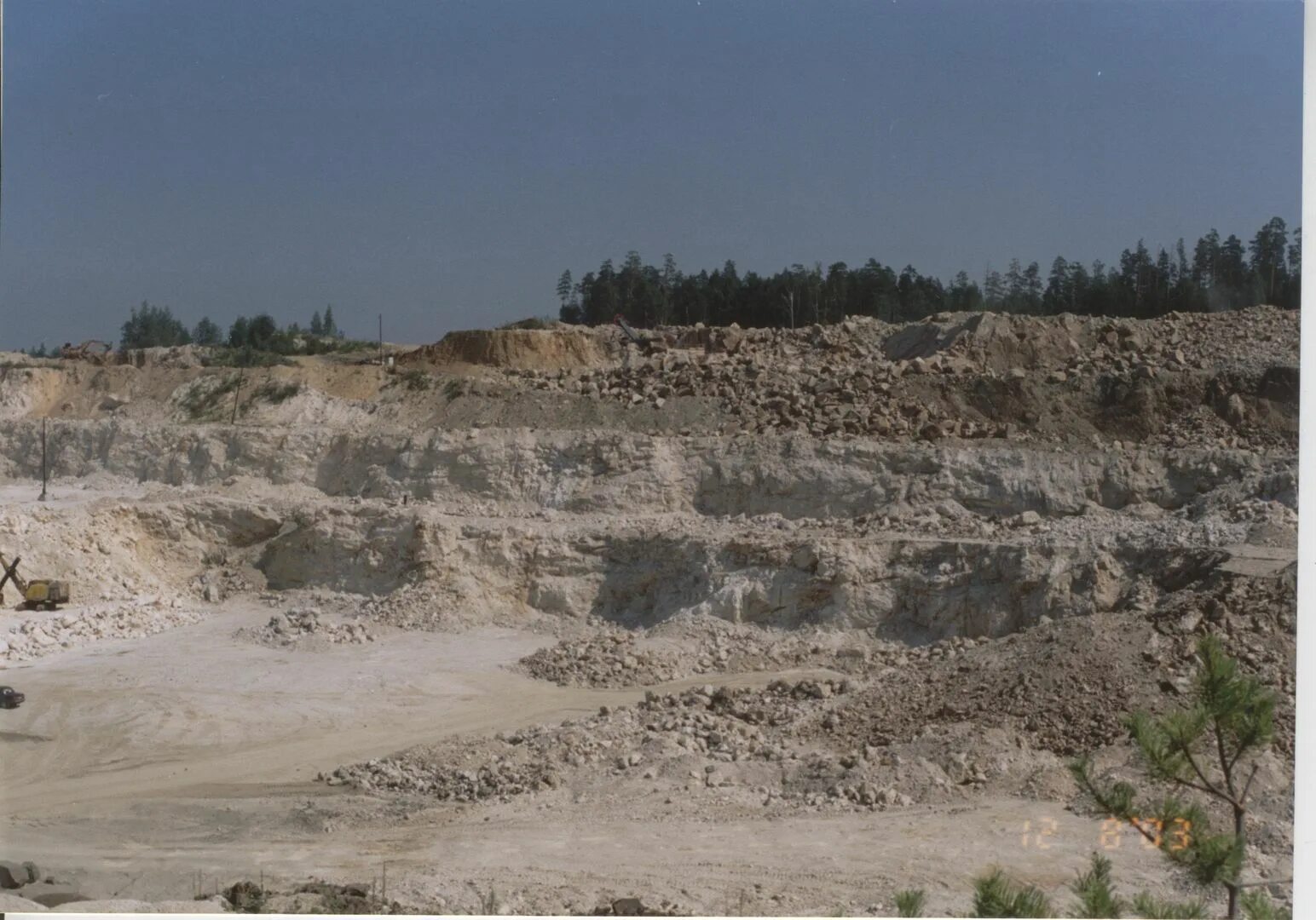 Гора хрустальная карьер светлореченский. Карьер гора хрустальная. Зао карьер "гора хрустальная". Гора хрустальная екатеринбург. Гора хрустальная песок кварцевый.