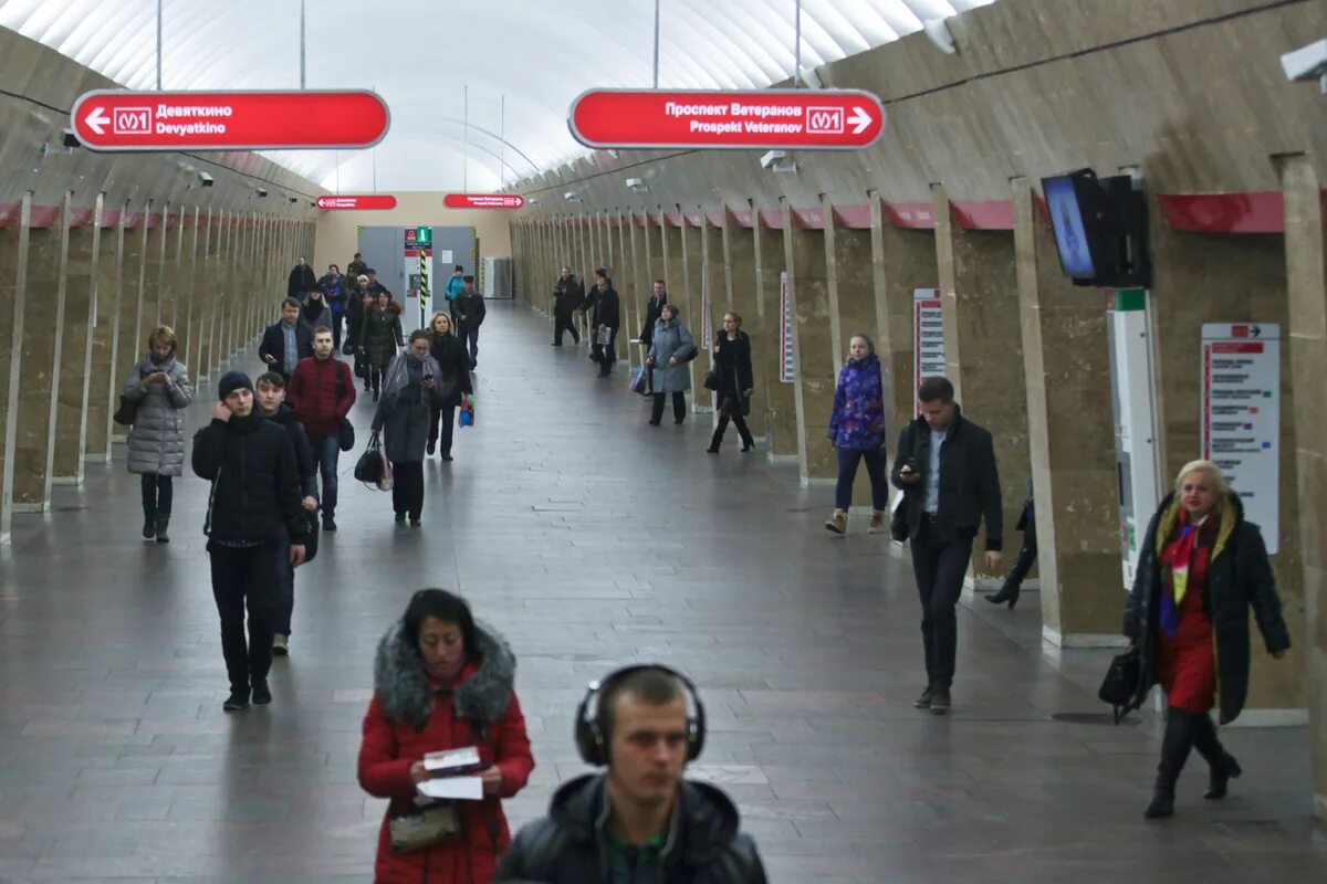 Какие станции метро закрыты. Выборгская метро спб. Закрытые станции метро в питере. Выборгская метро закрывают. Станция выборгская.