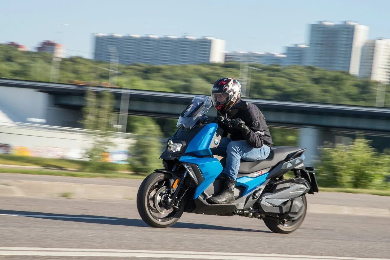 Bmw c400gt. Bmw c 400 x. Бмв с400х скутер. Bmw c 400 x. Скутер bmw c 400.
