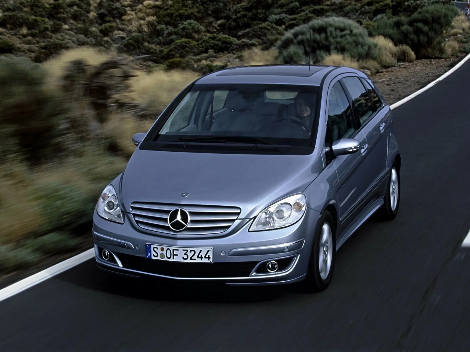 Купить мерседес w245. Мерседес Бенц w245. Мерседес b class w245. Mercedes Benz b200. Mercedes Benz b200 w245.