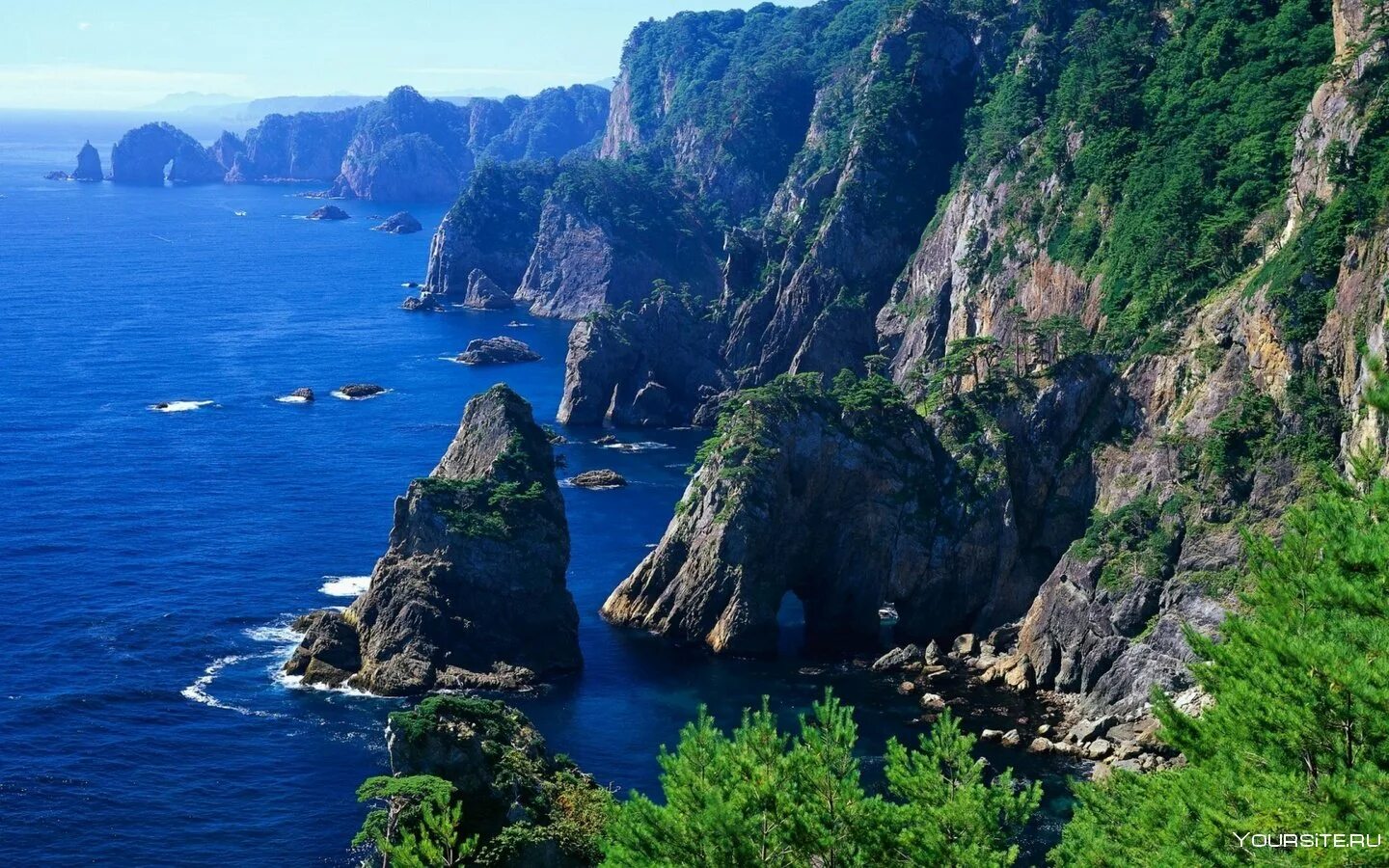 Горы и океан место. Остров кауаи (kauai). Патагония море. Кауаи гавайский остров. Оаху гавайи.