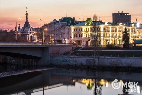 В омске перевели время