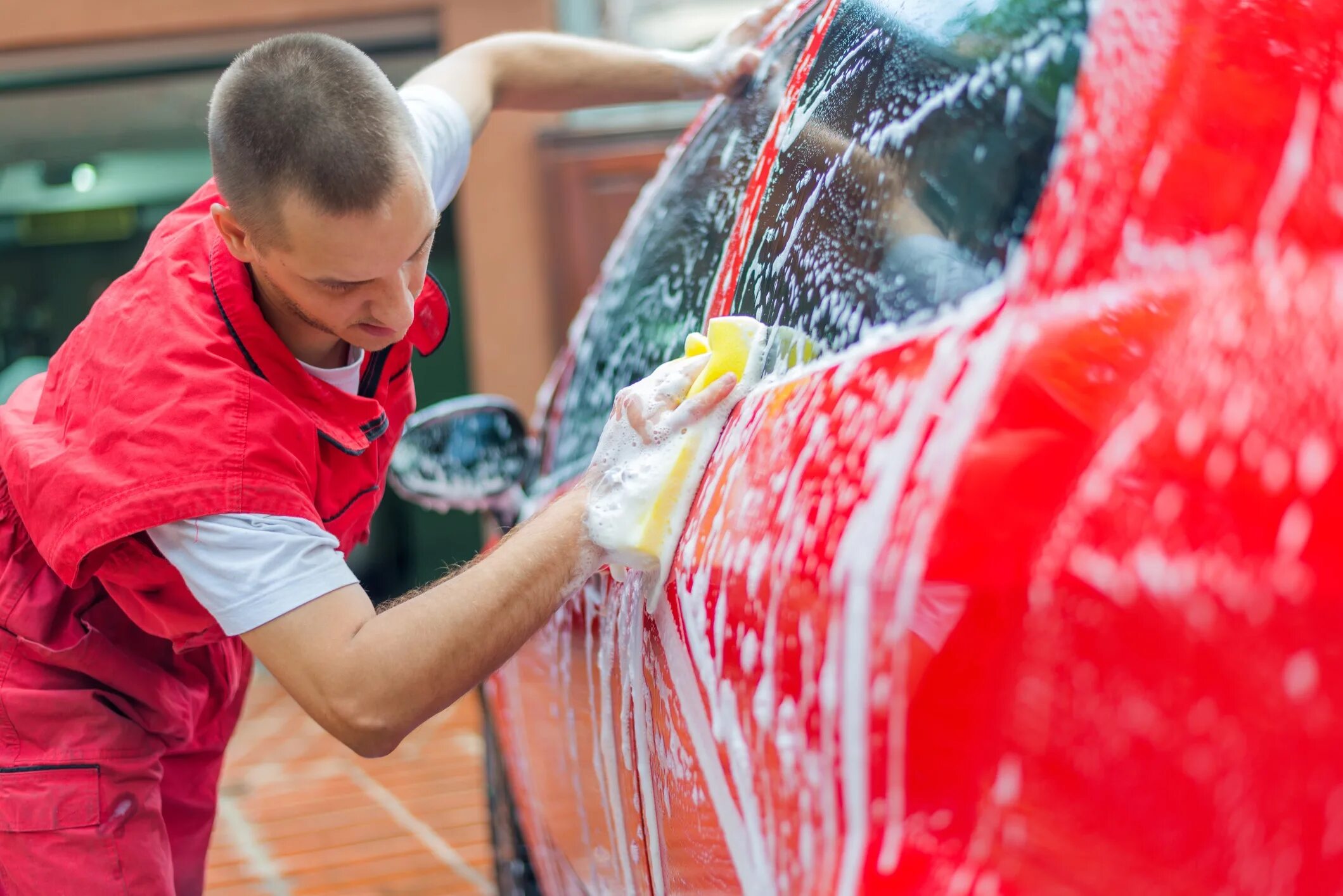 Мойщик видео. Мойка машины. Автомойщик Сток. Carwash мойка. Мойщик машин.