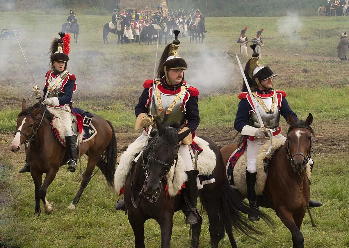 Драгуны это в бородино. Бородино драгуны с конскими хвостами. Бородино драгуны с конскими хвостами. Драгуны в русской армии 1812. Драгуны с конскими.