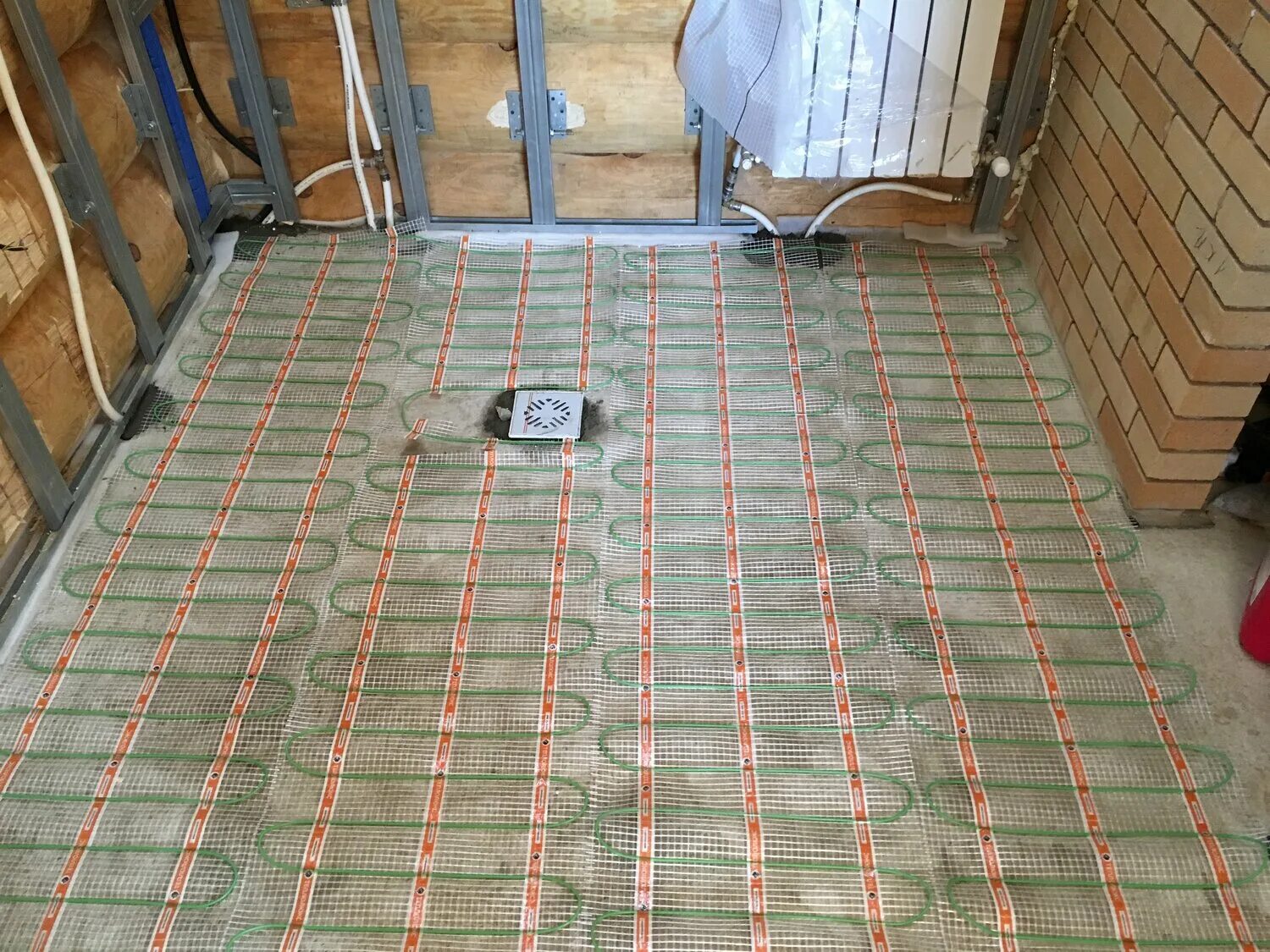 авито теплый пол. укладка теплого пола. монтаж водяного теплого пола d20. 2м2 546вт. раскладка теплого пола электрического мат.