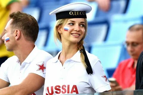 Hottest Russia fans World Cup 2014-2018- Beautiful Russian female football ...