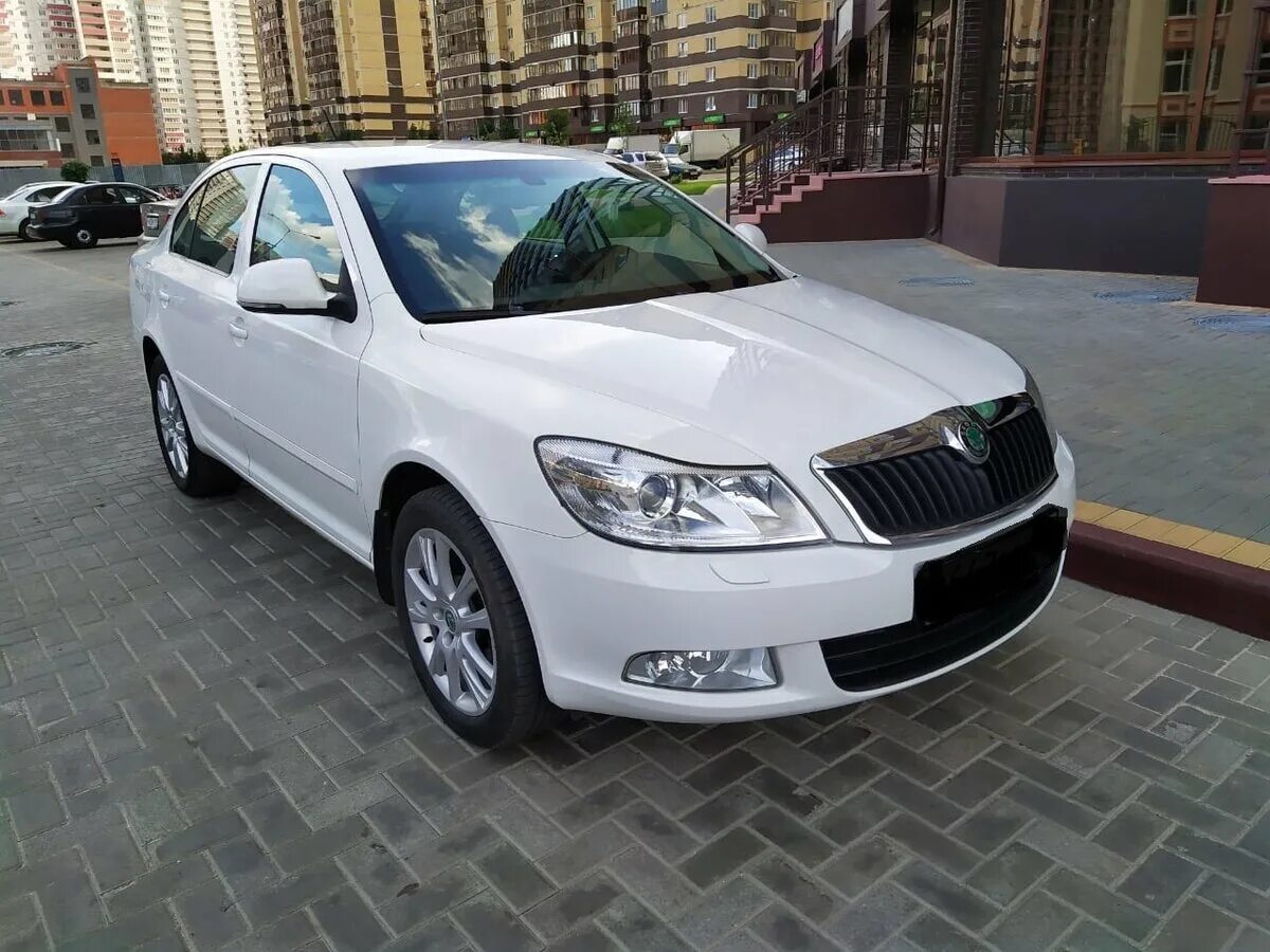 шкода октавия 2012 седан. октавия белая 2012. шкода октавия 2012 года. Skoda octavia a5 2012 белая. шкода октавия 2012г.