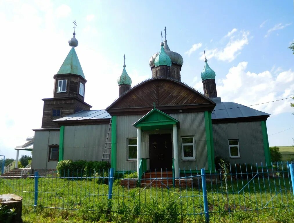 Погода клявлино самарская область на 10 дней. Храм Димитрия Солунского село Клявлино. Село Клявлино Самарской области. Клявлинский район Самарской области село Клявлино. Церковь в Клявлино Самарской области.