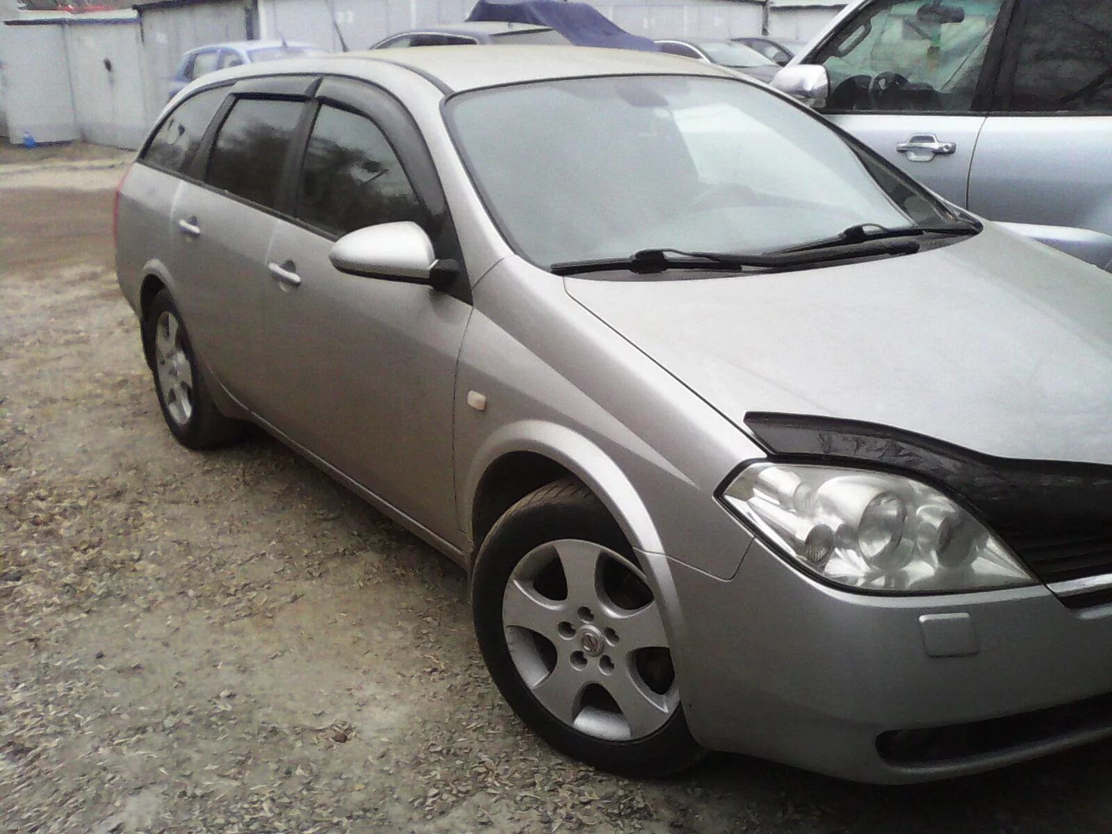 Дефлектор Nissan primera p12. Подкрылок Nissan primera p12. Дефлектор капота primera p12 Nissan. Ниссан примера p12 универсал ручка. Ниссан п 12 купить