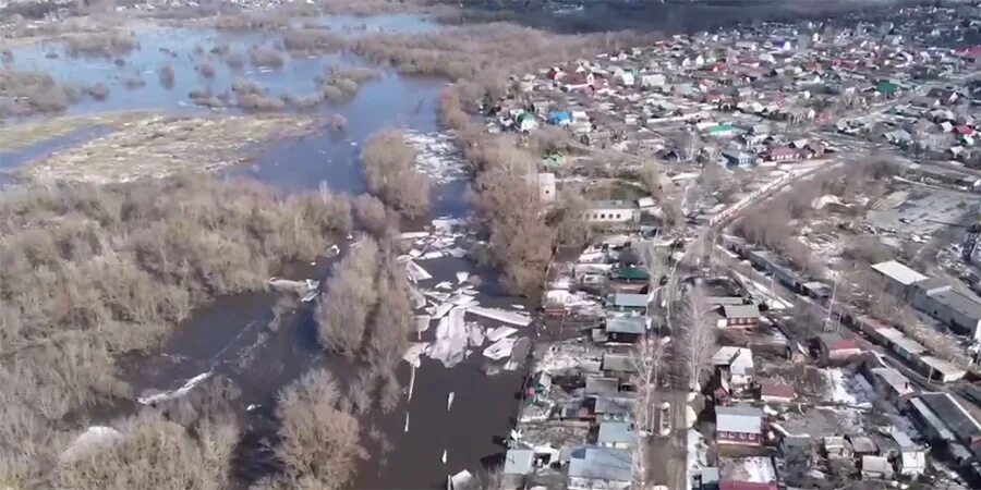 Половодье в Саратовской области 2023 года. Половодье в Петровске Саратовская область. Паводки в Саратовской области, март 2023. Наводнение в саратовской области