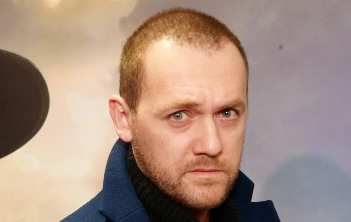 Д шведов