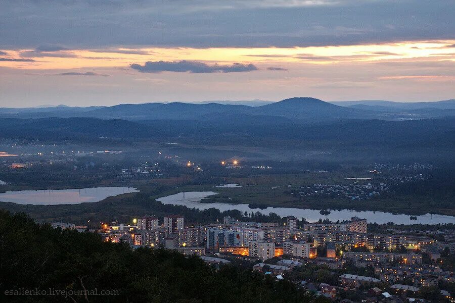 Сайт г миасс. Урал город Миасс. Миасс горы. Миасс виды города. Миасс вид с горы.