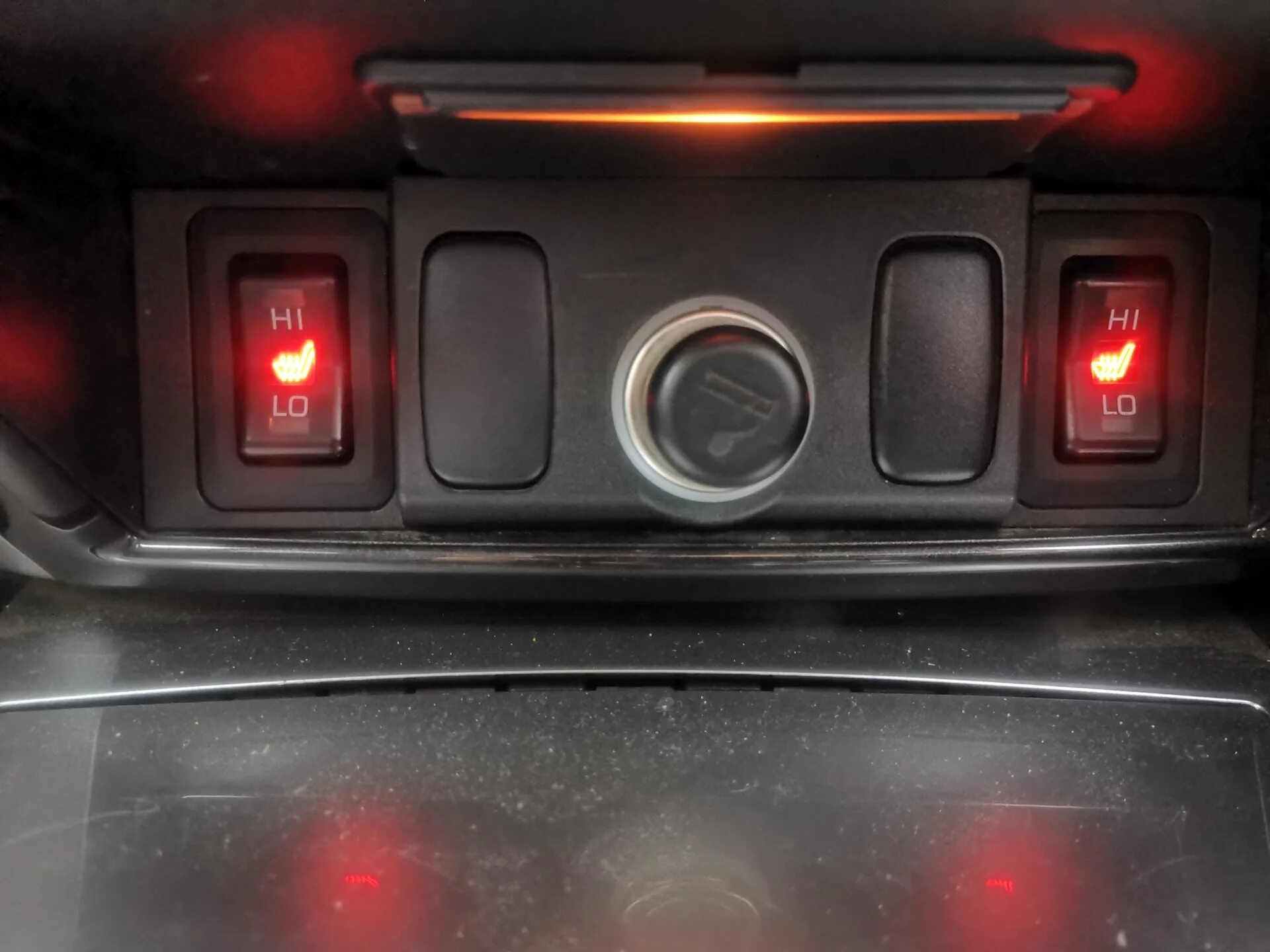 Подсветка паджеро 2. Лампа подсветки приборной pajero 2. Pajero 4 лампы освещения салона. Подсветка паджеро 2. Pajero 2 подсветка приборов.