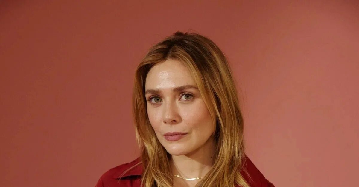 Elizabeth olsen 2022. Элизабет олсен милая. Элизабет олсен. Элизабет гулар 2022. Элизабет олсен сливы.