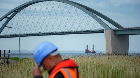 Александровская колонна бугринский мост