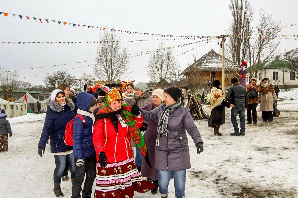 Масленица в донском 2024. Масленица Хутор Пухляковский. Масленица Затерянный мир Пухляковка. Масленица в Пухляковке. Пухляковка Ростовская область Масленица 2021.