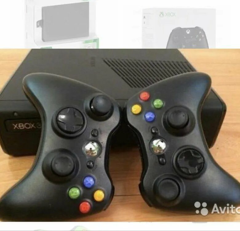 Какие какие 2 джойстика. Хбокс 360 s 2 джойстика. Xbox 360 Slim freeboot. Xbox 360 freeboot 3 джойстика. Xbox 360 Slim два джойстика.