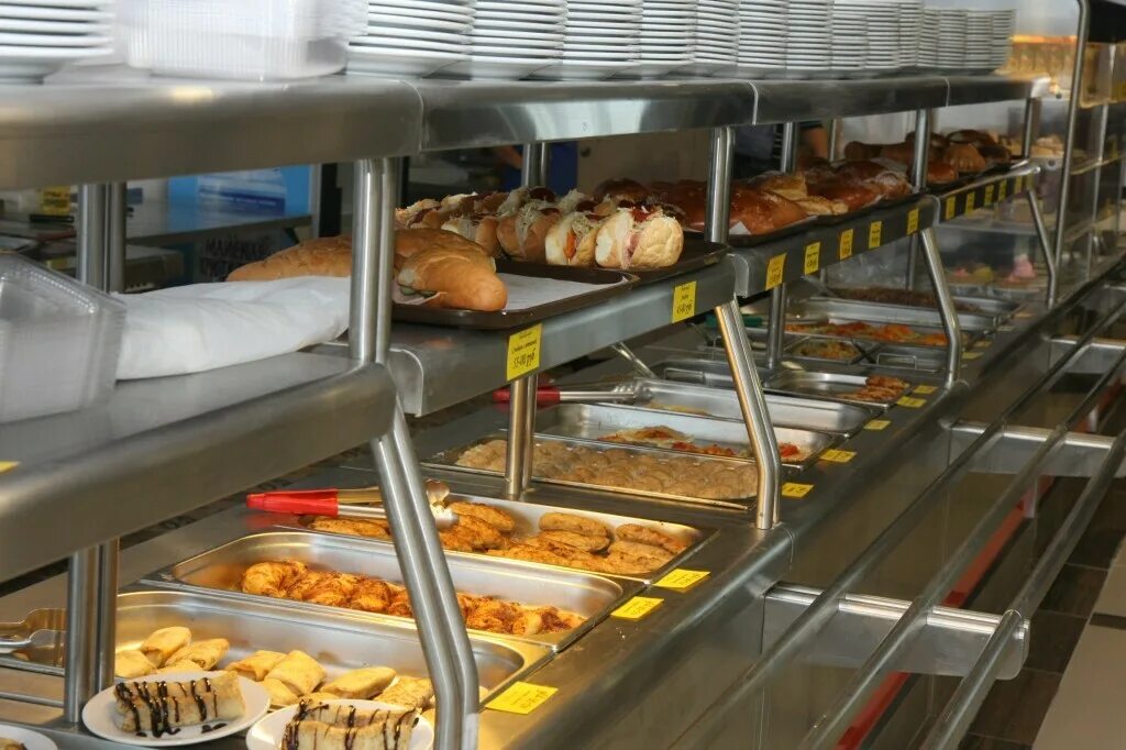 Места общественного питания. Столовая. современные линии раздачи для столовой. столовая общественного питания. в столовой.