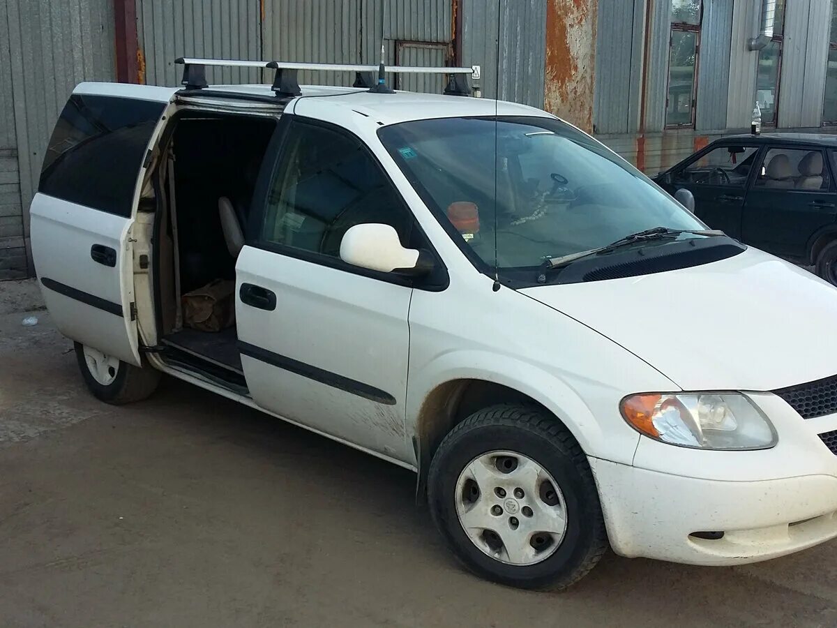 Dodge caravan 2001 год