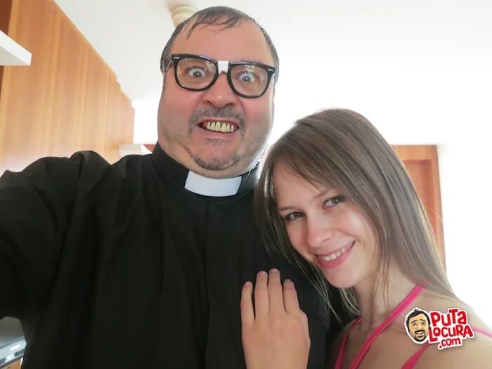 Padre damian. Padre damian. Католический священник падре. Падре лавмор. Padre damian.