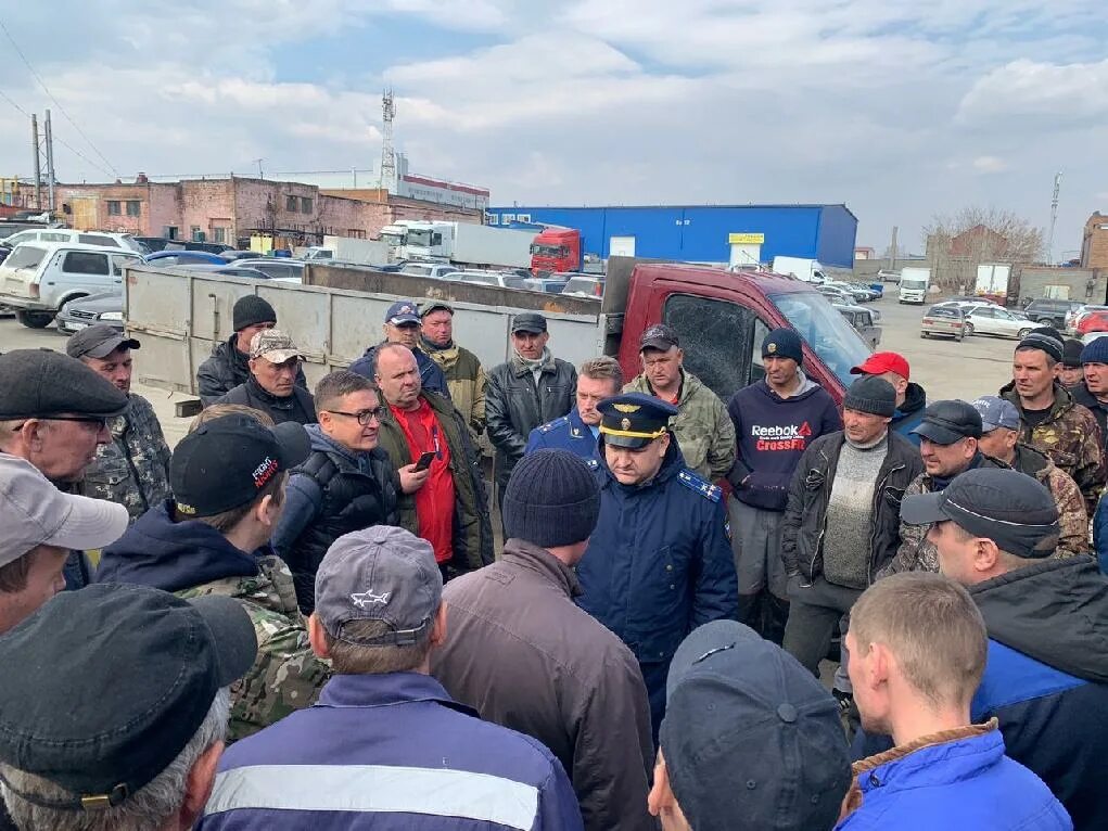 Экотранс-н Новосибирск. Забастовка водителей. Экотранс Новосибирск забастовка. Водитель мусоровоза. Какие новости в сми