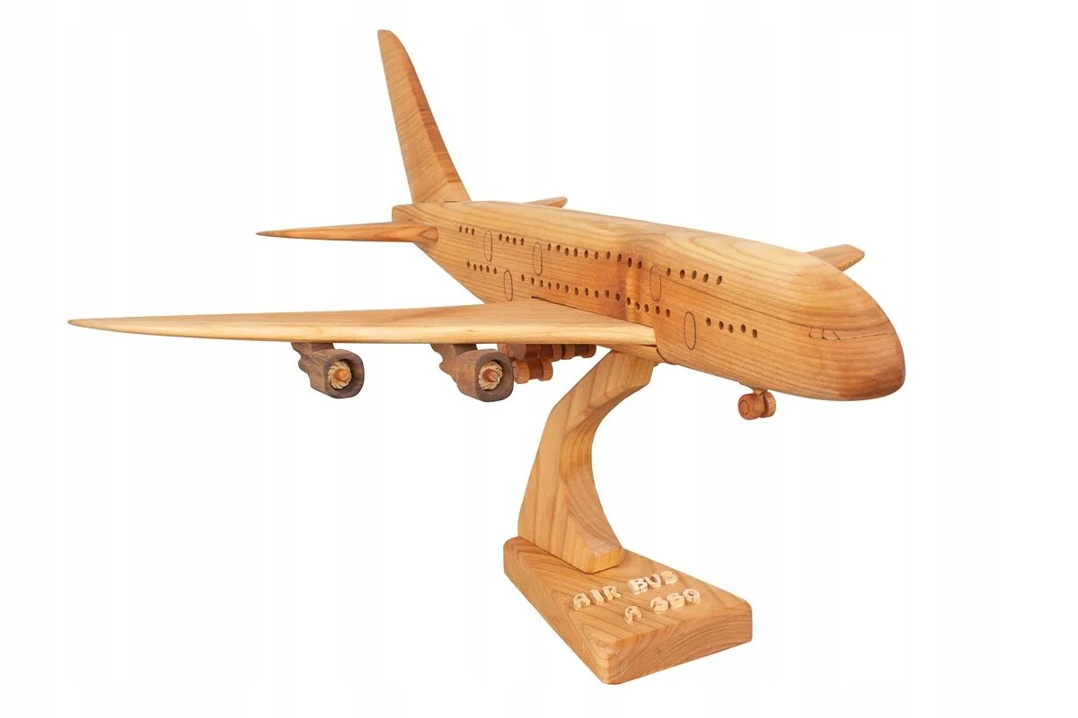 Деревянный самолет. Деревянная модель самолета. Деревяная модель самолёта. Деревянные макеты самолетов.
