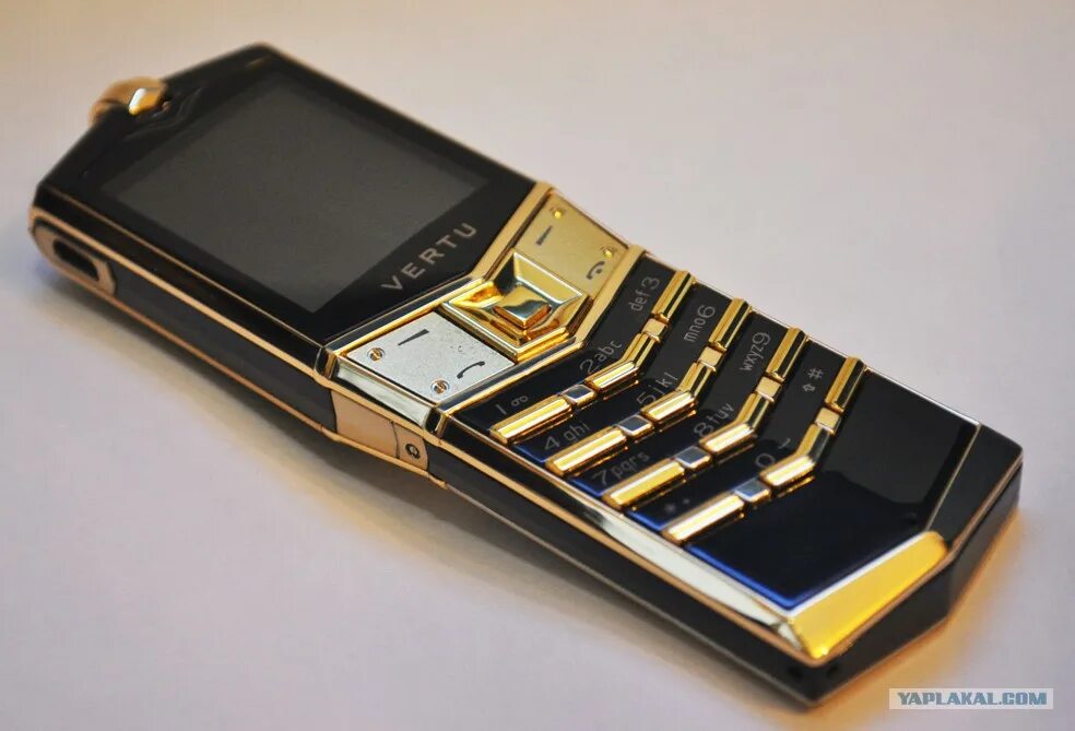 Vertu h800 слайдер. Vertu Ascent v36. Vertu Ascent раскладушка. Vertu Ascent v36 Slide. Верту телефон цены в россии