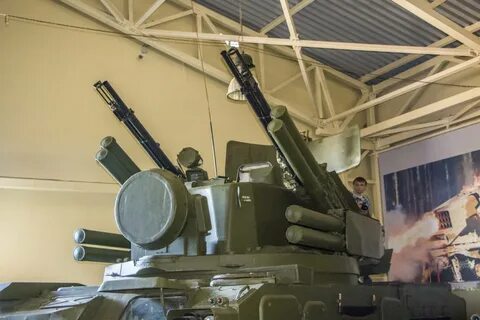 Танк с ракетно пушечным вооружением