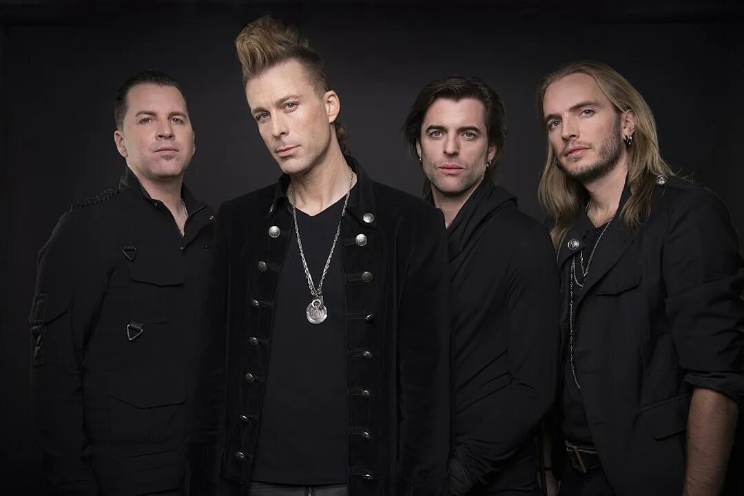 группа kiss 2023 год. солист группы северный флот. группа мираж сейчас. группа мираж состав 2023. группа корни 2023.