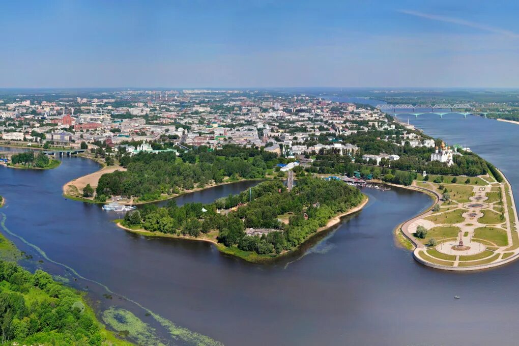 Металлинг ярославль. Ярославль стрелка слияние двух рек. ярославль с высоты птичьего полета. ярославль стрелка с высоты птичьего полета. две реки в ярославле стрелка.