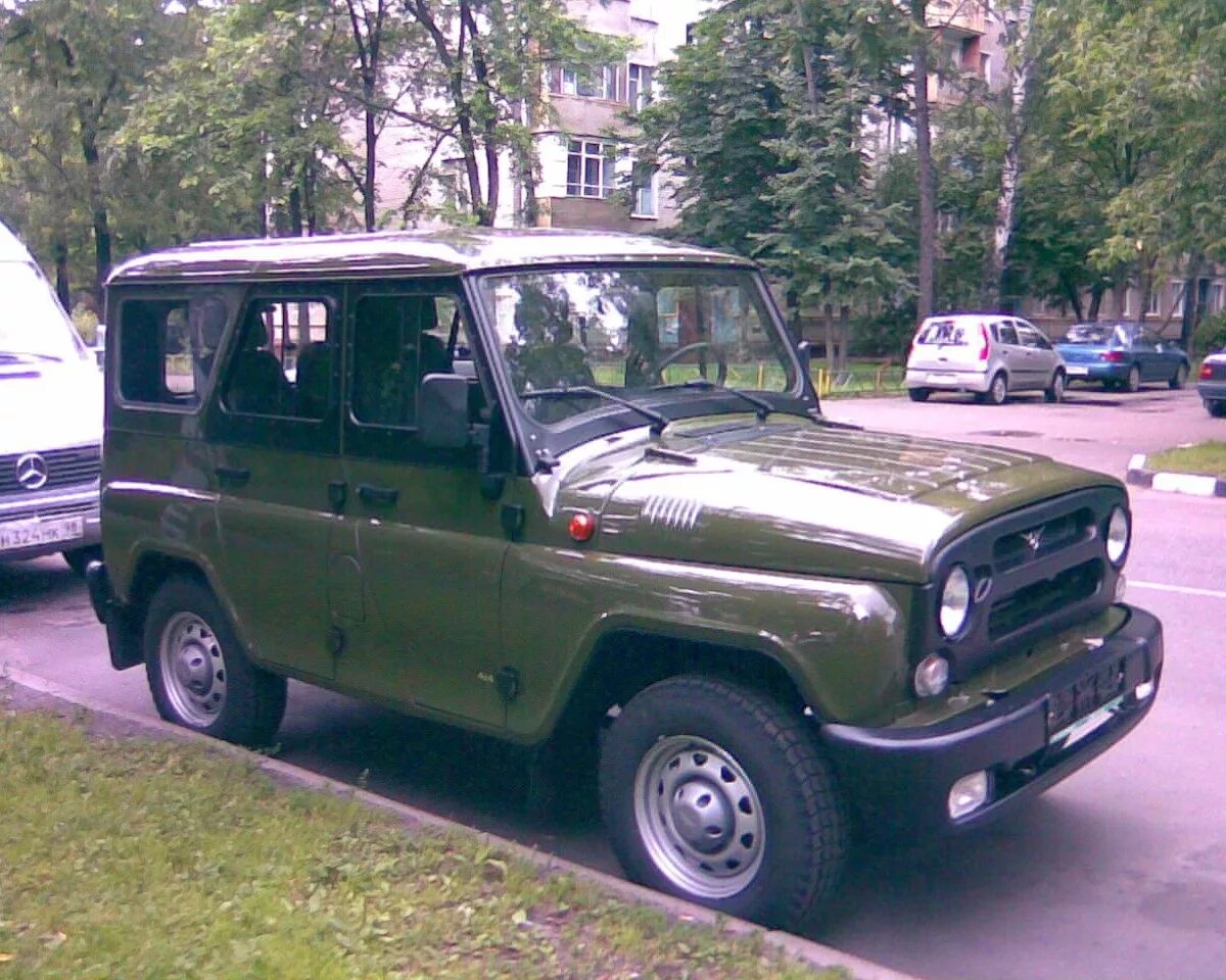 УАЗ хаки 303. УАЗ-315195 «Хантер». УАЗ 3151 зелёный металлик. УАЗ Хантер 2.7.