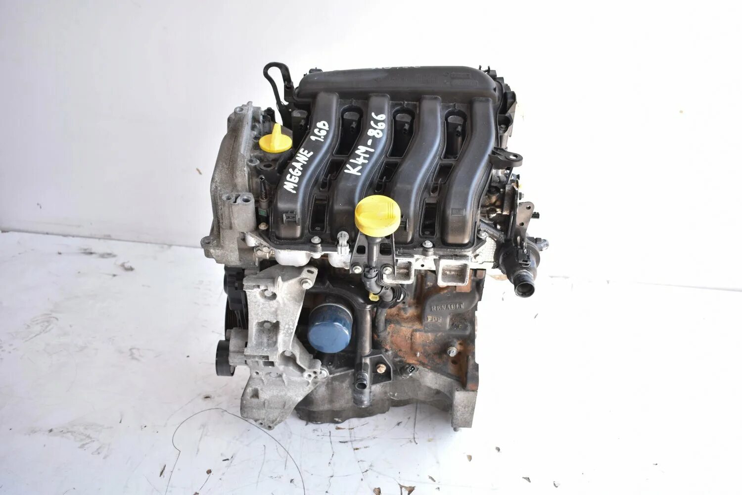 Новый рено логан двигатель 1.6. Renault 1.6 (k4m. Мотор Логан 1.6. Двигатель Renault k4m. Рено двигатель 1.6 16.