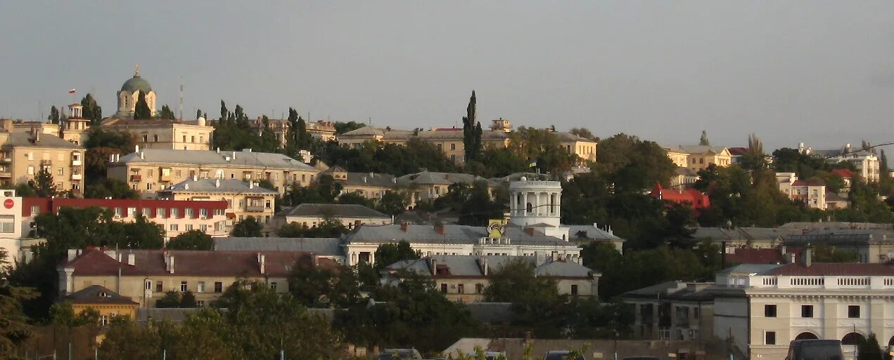 Центральный холм Севастополь. Центральный городской холм в Севастополе. Вид Севастополя с центрального холма. Севастополь Центральная горка.