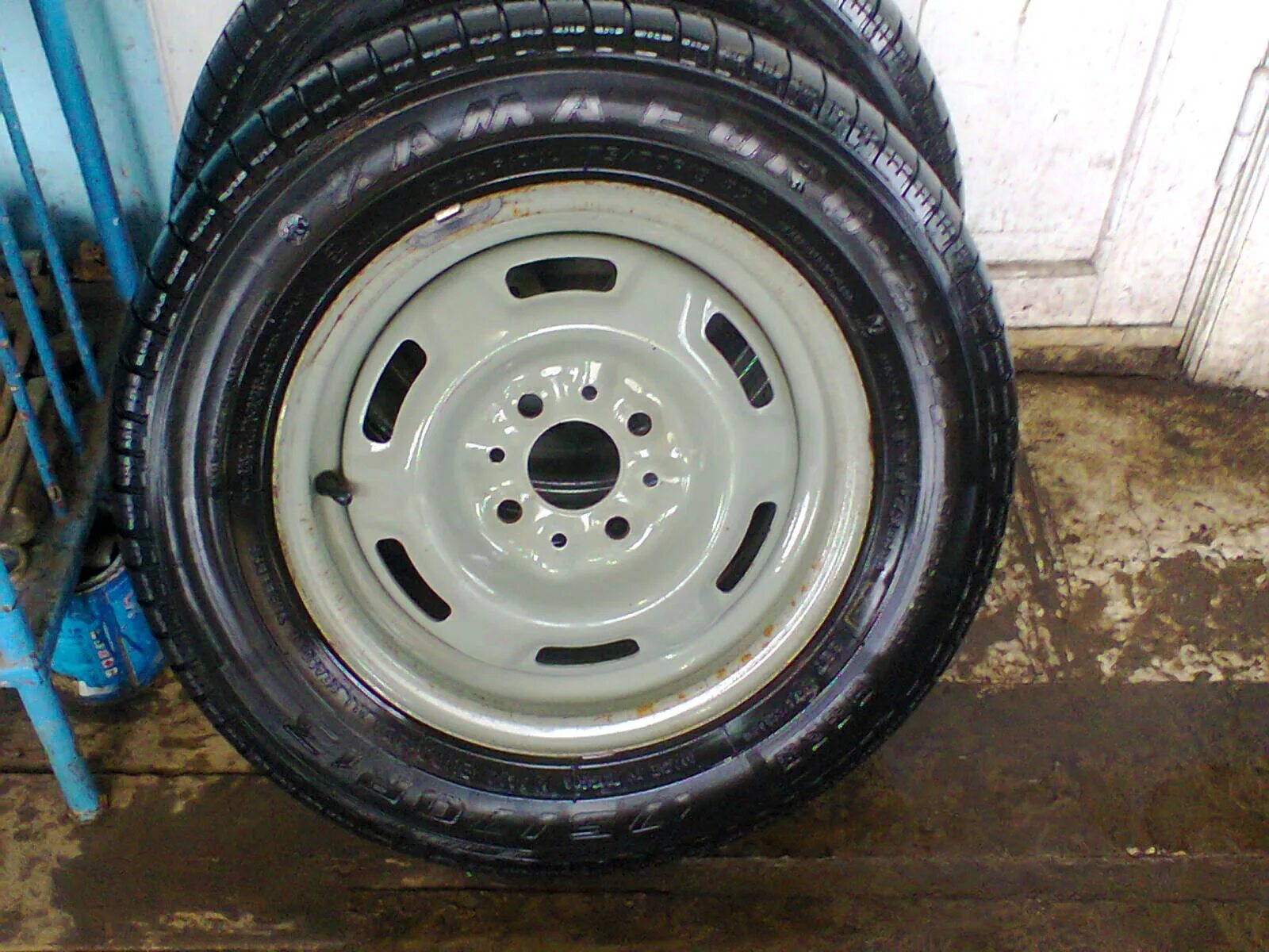 резина на матиз 155/65 r13. штатные шины ваз 2109. кама бриз 205/65 r15. 5j. шины партнер r13.