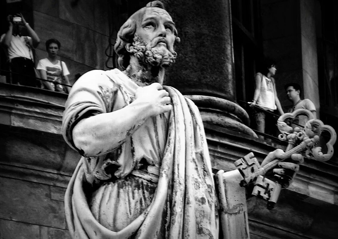 малый эрмитаж атланты. музей фантастических существ в санкт-петербурге. еропкин архитектор 18 века. античность в петербурге. античный петербург.