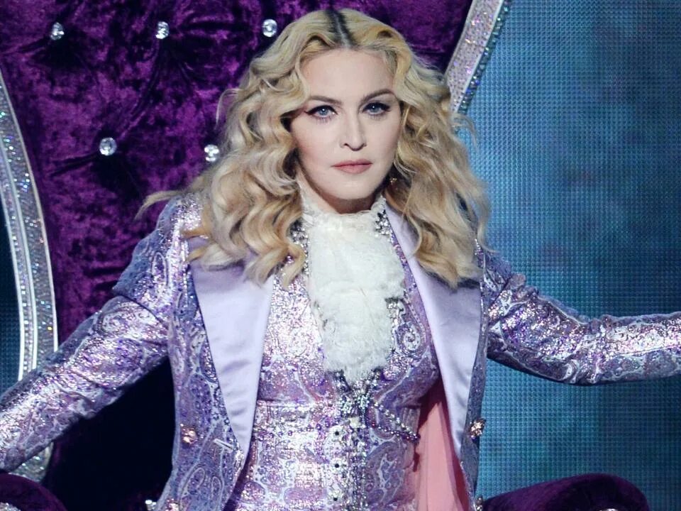Мадонна goes. Комплекс мадонны. Мадонна 1978. Madonna 80. Мадонна goes.